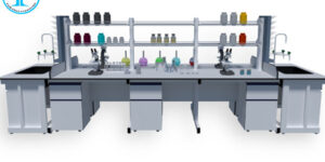 Trường học nên đầu tư bàn thí nghiệm như thế nào để đạt chuẩn phòng lab hiện đại?