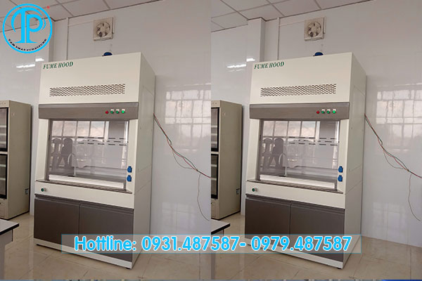 Bàn thí nghiệm và tủ hút khí độc