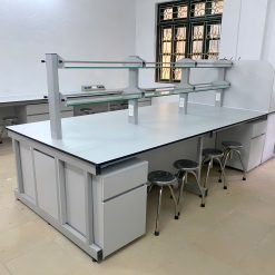 Bàn thí nghiệm trung tâm BTNTT14