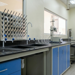 Bàn thí nghiệm áp tường BTNAT18