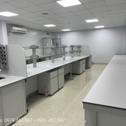 Bàn thí nghiệm trung tâm BTNTT15