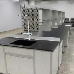 Bàn thí nghiệm trung tâm BTNTT04